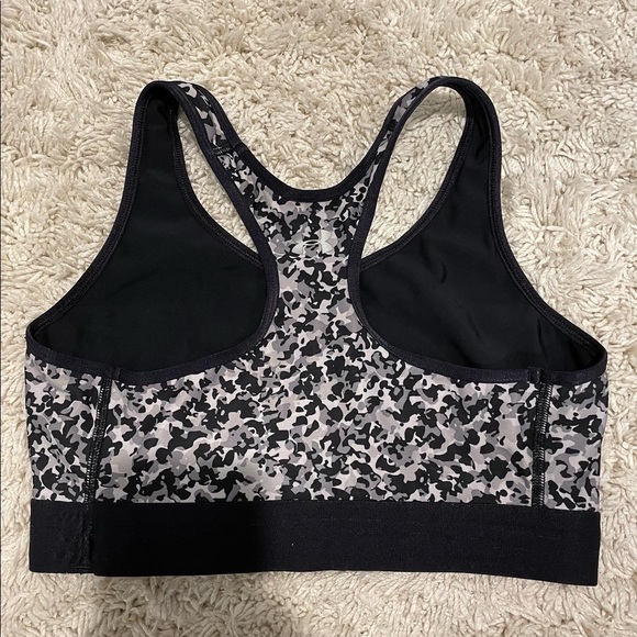 Under Armour Sports Bra - Picture 2 of 3